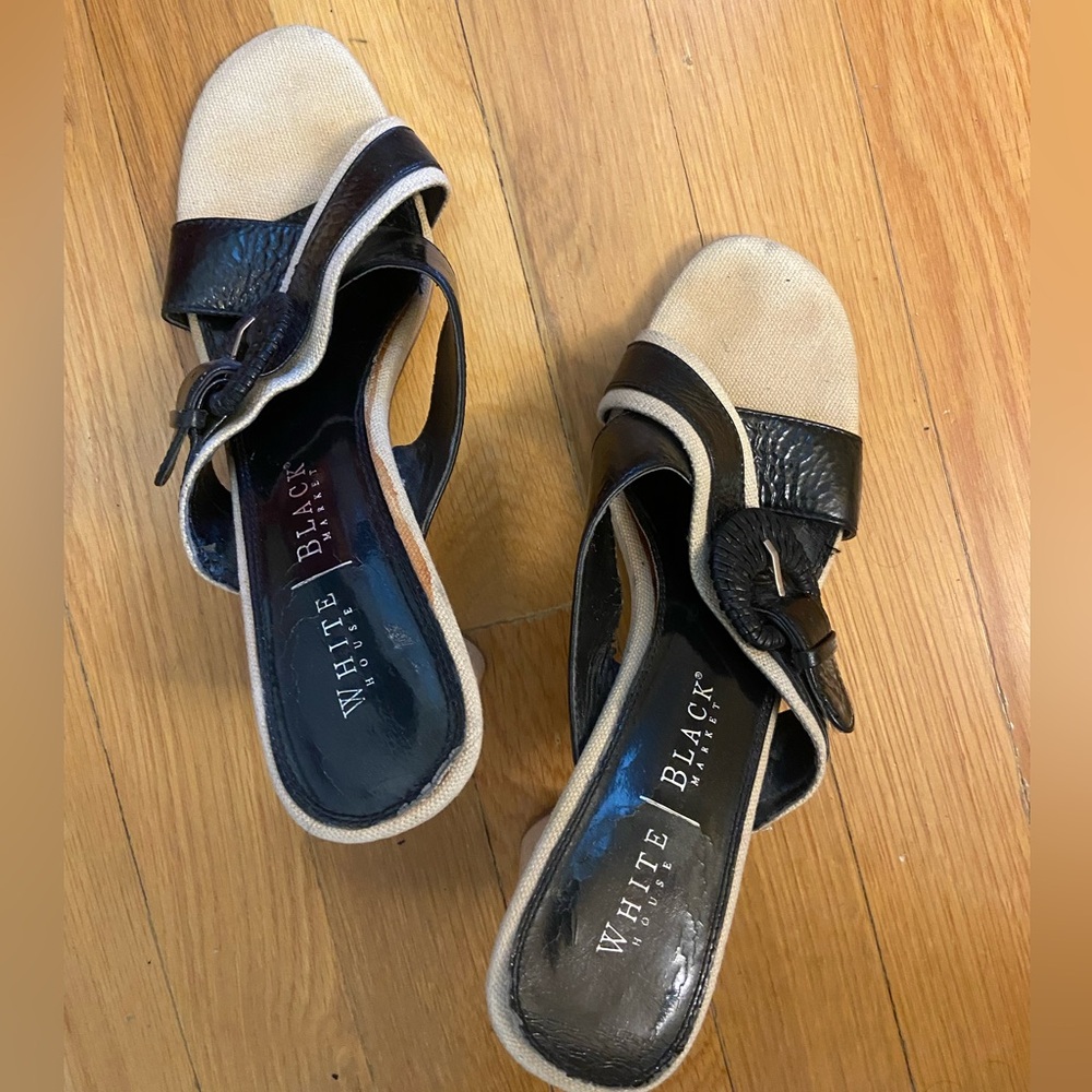 White House Black Market summer shoes w heel